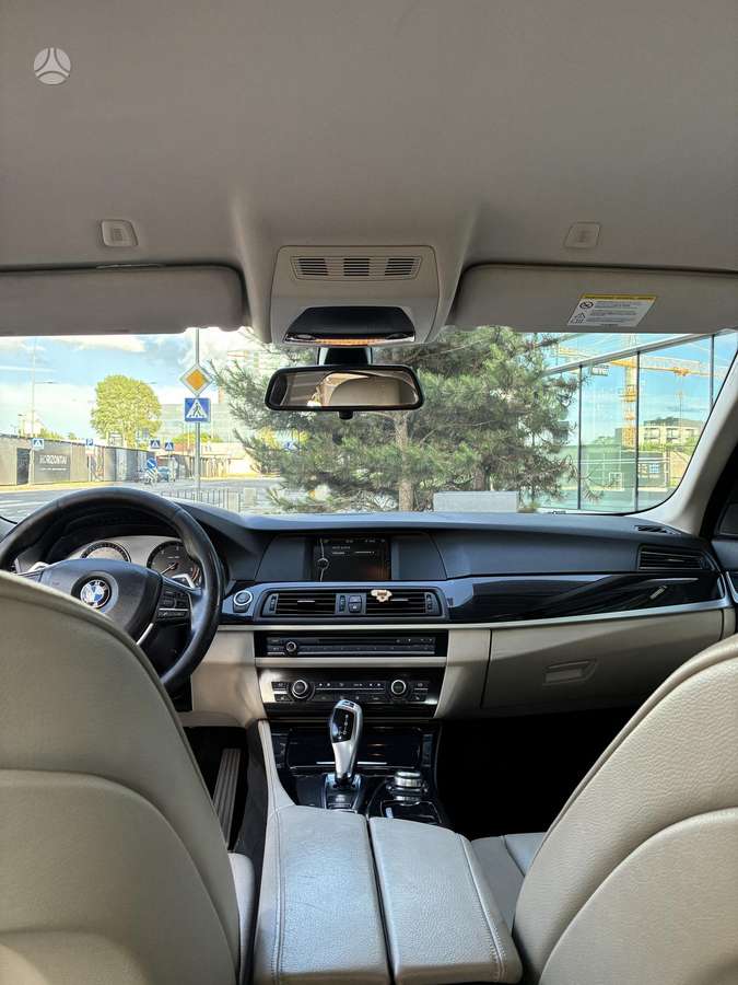 BMW 520, 2.0 l., Седан