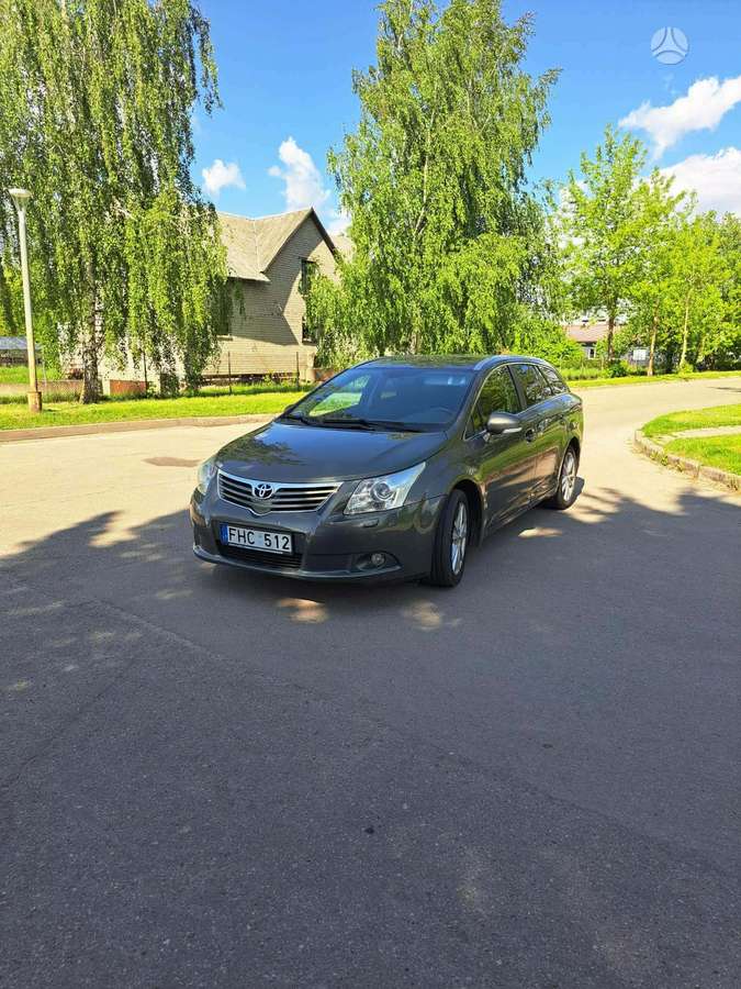 Toyota Avensis, 2.0 l., Универсал