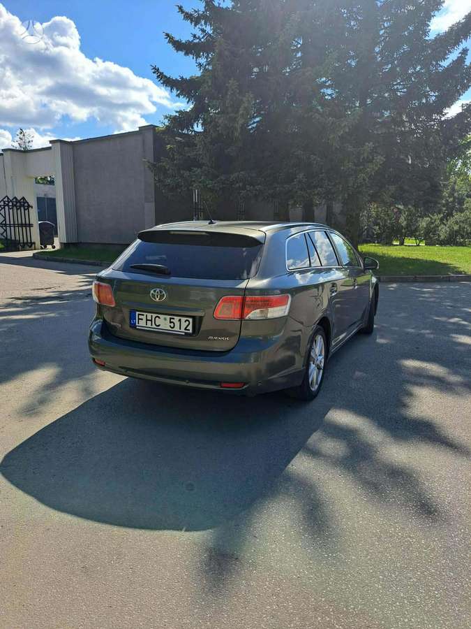 Toyota Avensis, 2.0 l., Универсал