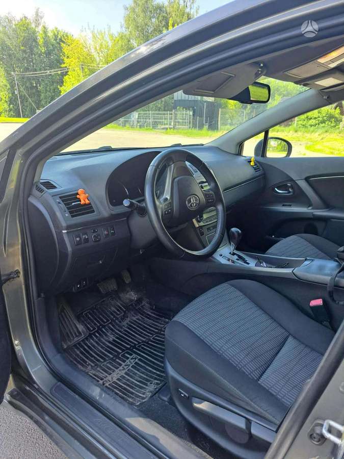 Toyota Avensis, 2.0 l., Универсал