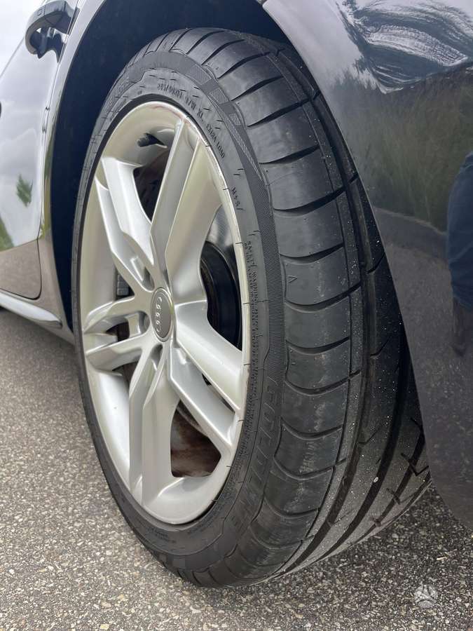 Audi A4, 1.8 l., Универсал