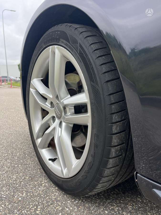 Audi A4, 1.8 l., Универсал