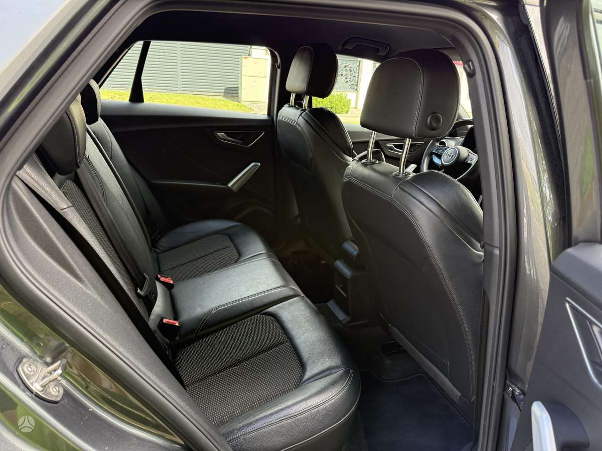 Audi Q2, 2.0 l., off-road / crossover