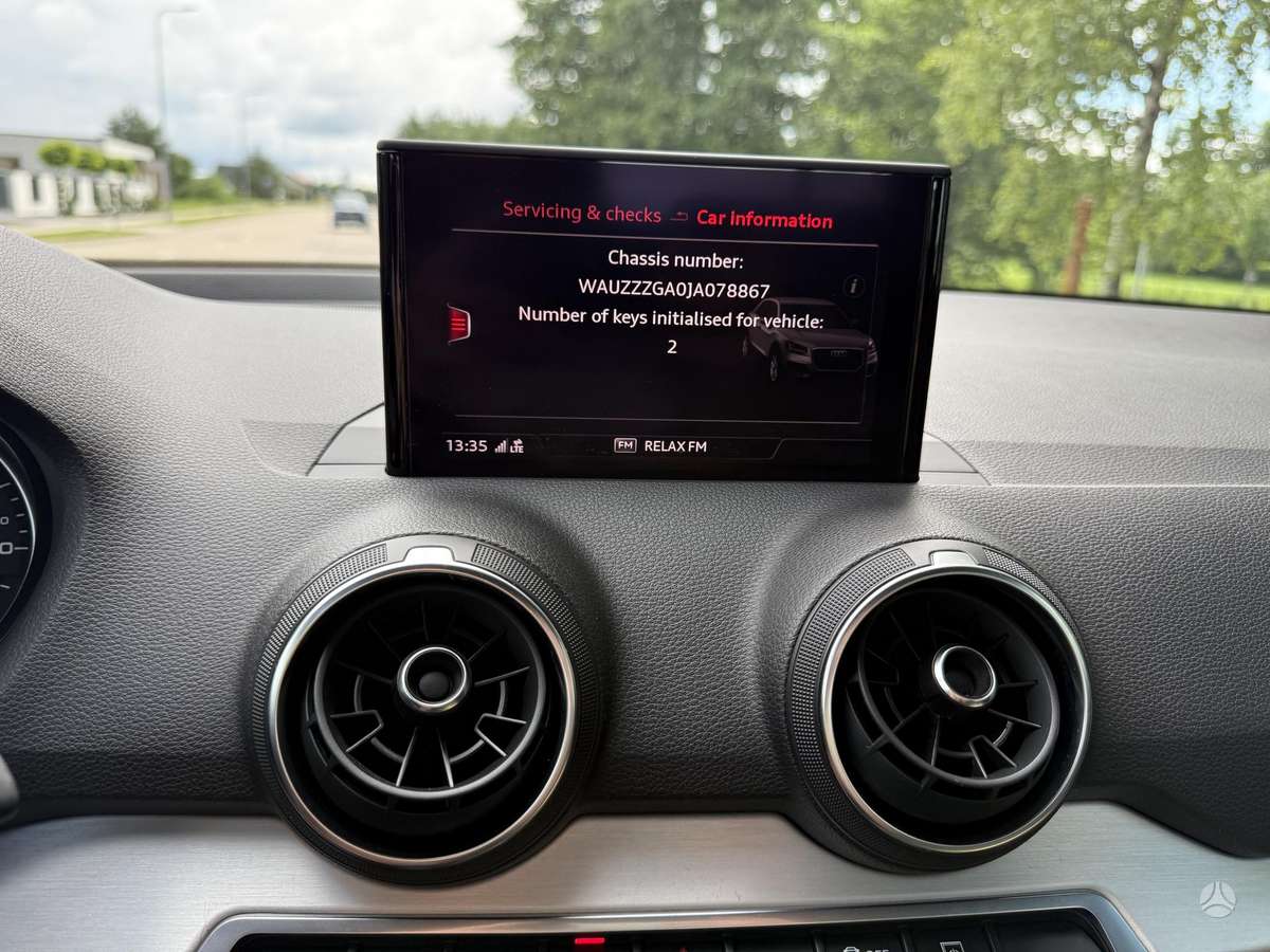 Audi Q2, 2.0 l., Внедорожник / Кроссовер