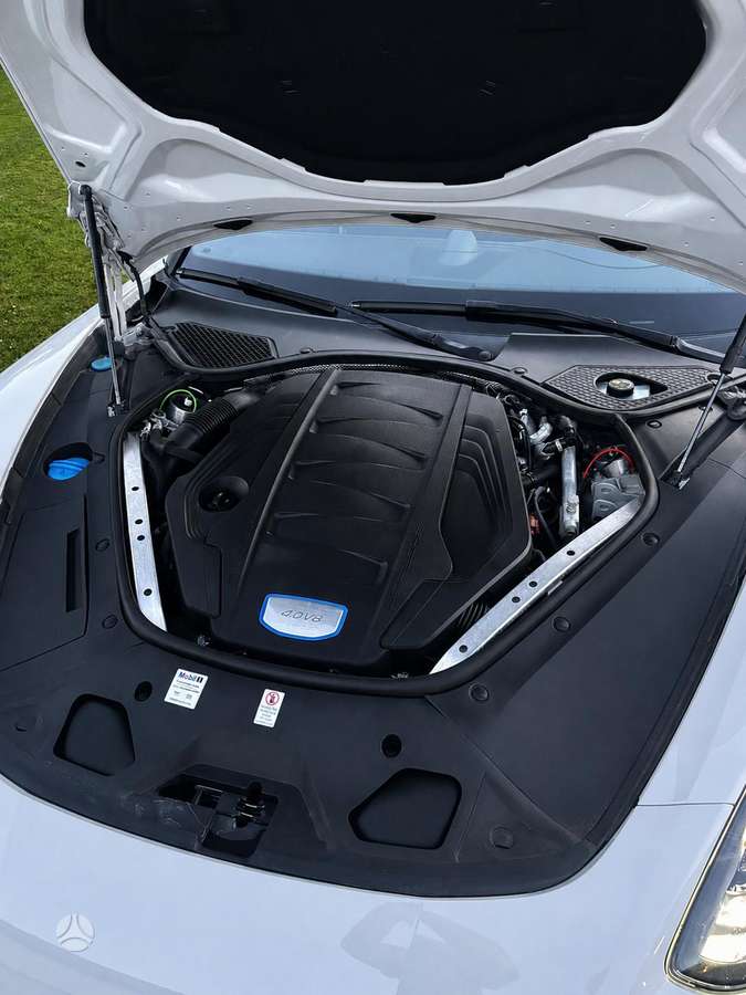 Porsche Panamera, 4.0 l., Седан