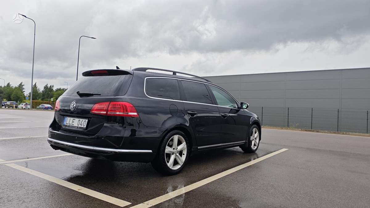 Volkswagen Passat - 4
