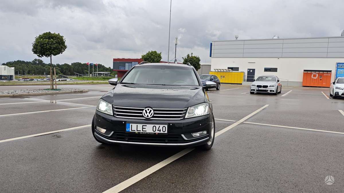 Volkswagen Passat - 10