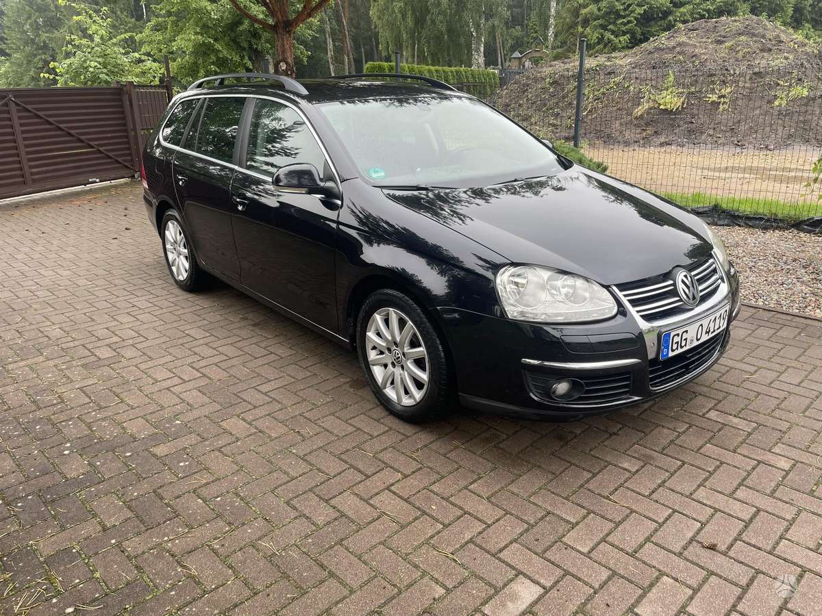 Volkswagen Golf - 2