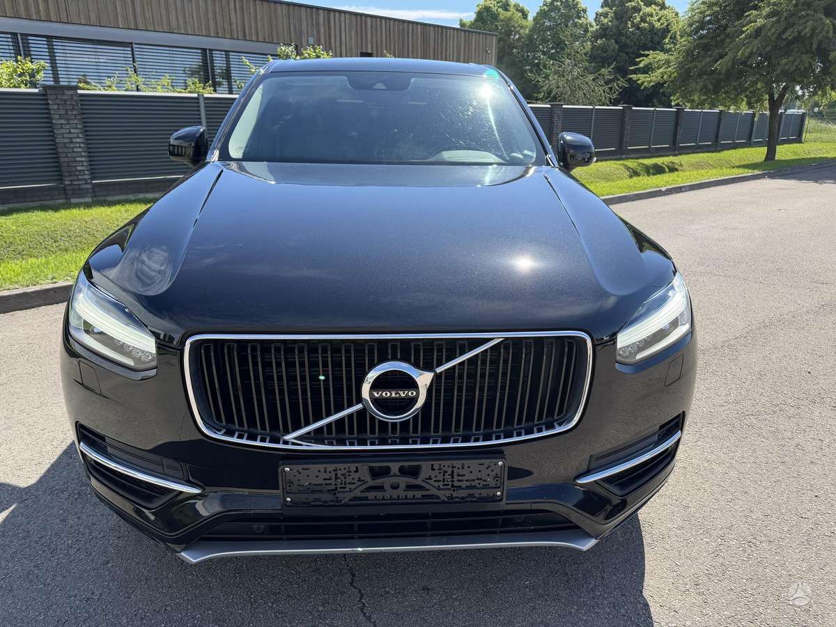 Volvo XC90 - 6