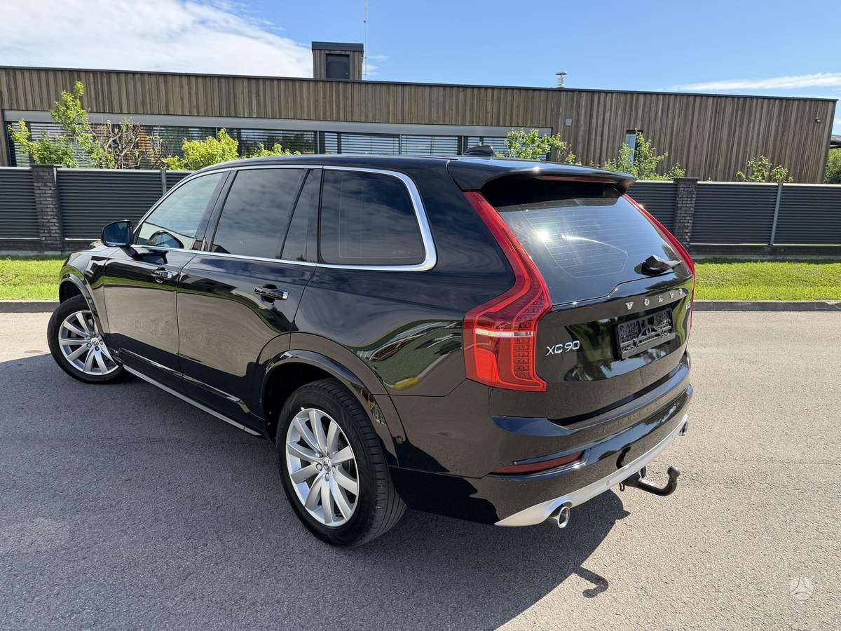 Volvo XC90 - 10