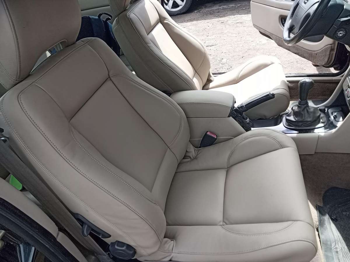 Volvo C70 - 8