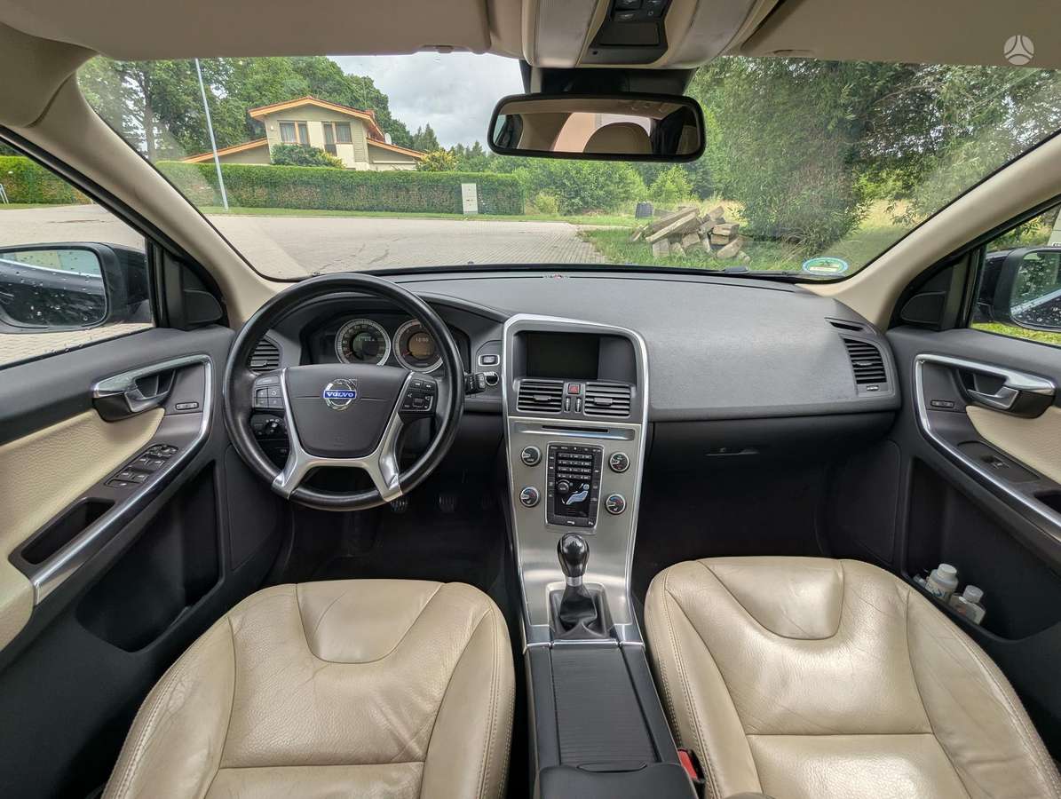 Volvo XC60 - 2