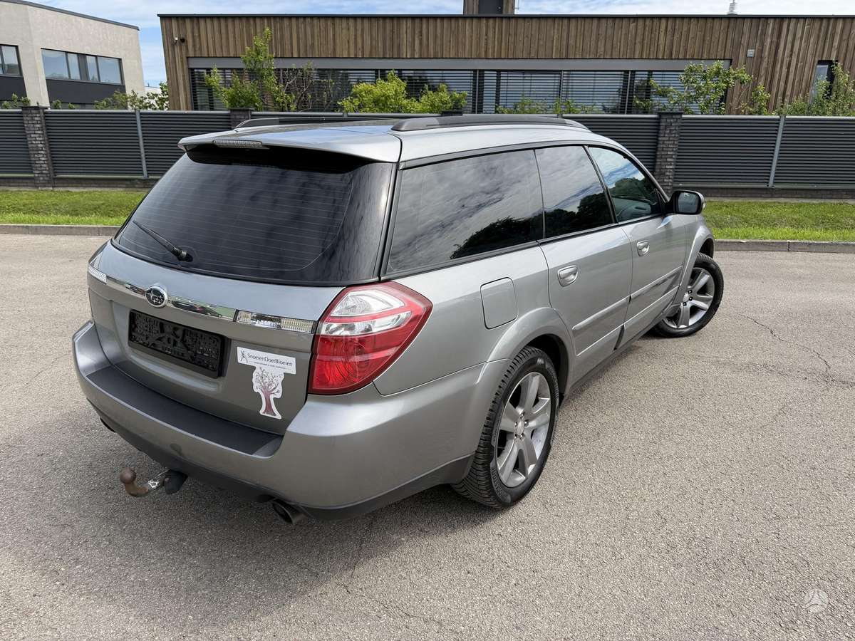 Subaru Outback, 2.5 l., universalas