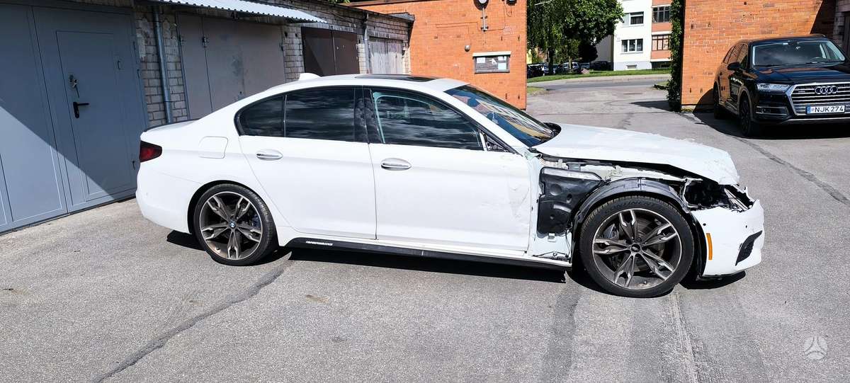 BMW M550, 4.4 l., Седан