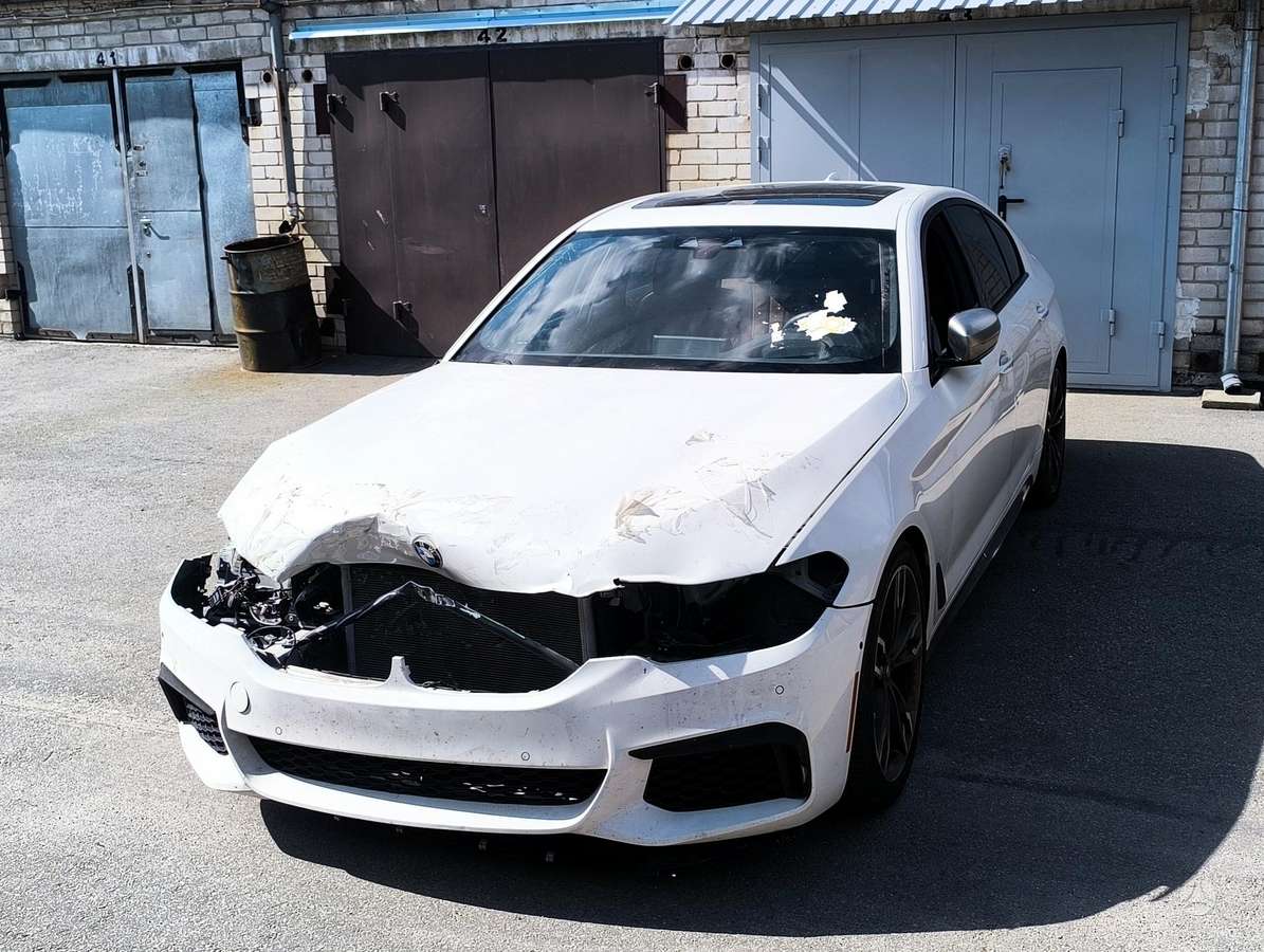 BMW M550, 4.4 l., Седан