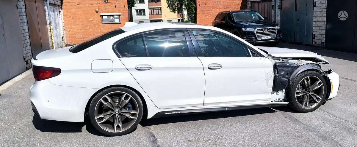 BMW M550, 4.4 l., Седан
