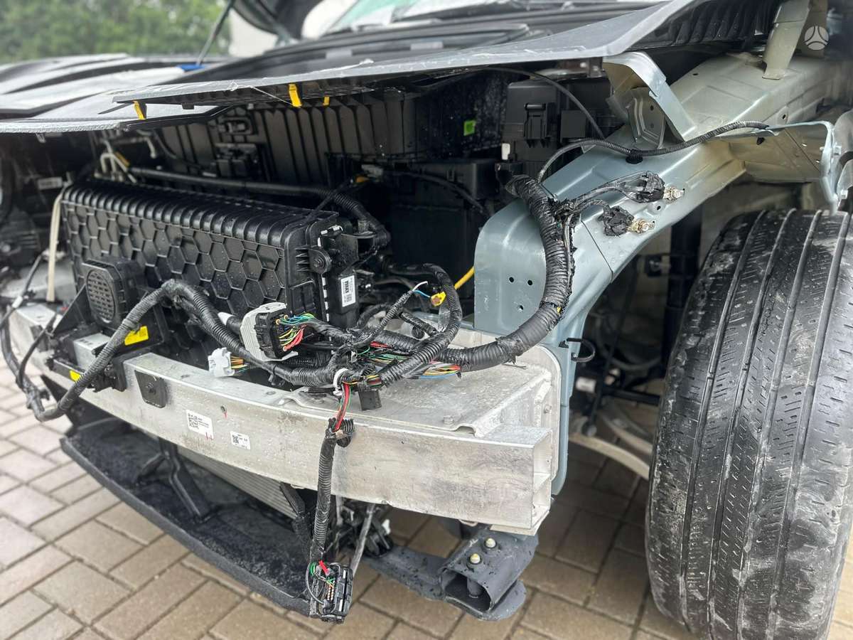 Kia EV9, 100 kWh, off-road / crossover