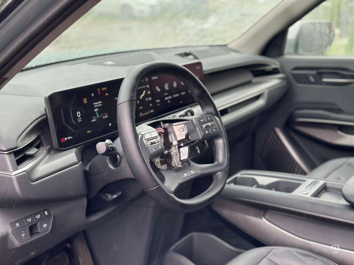 Kia EV9, 100 kWh, off-road / crossover