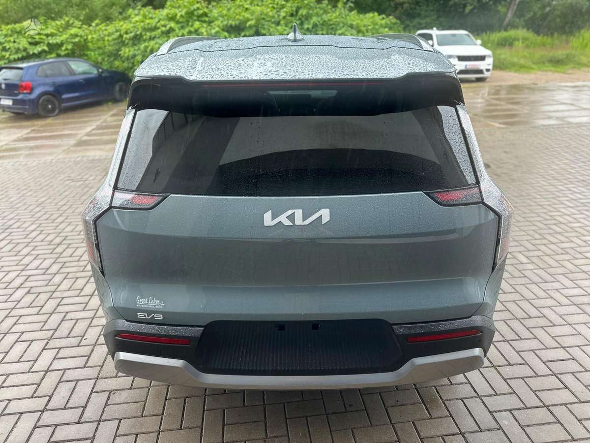 Kia EV9, 100 kWh, off-road / crossover