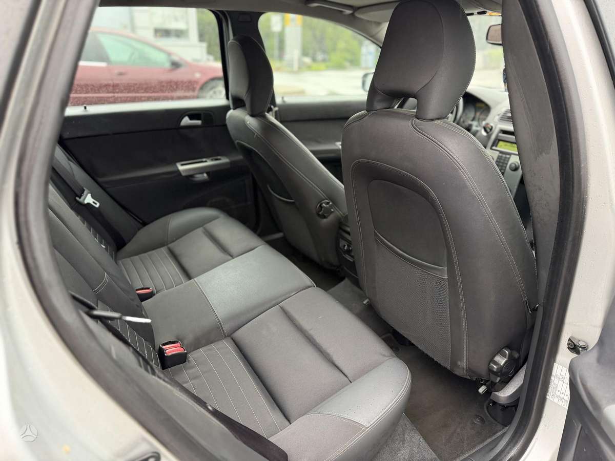 Volvo V50, 2.0 l., wagon