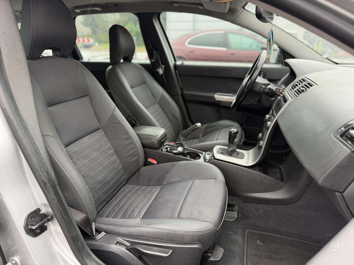 Volvo V50, 2.0 l., Универсал
