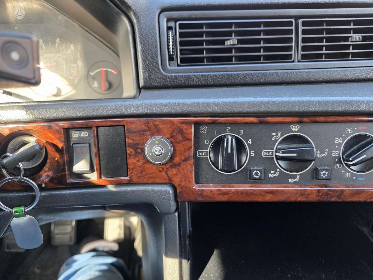 Volvo 940 - 12