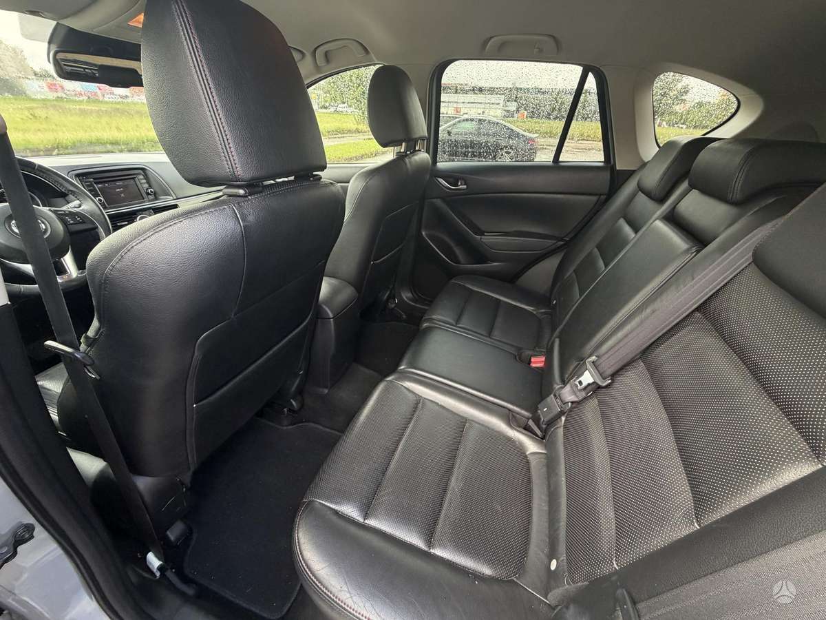 Mazda CX-5, 2.2 l., off-road / crossover