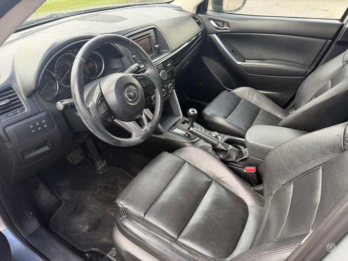 Mazda CX-5, 2.2 l., off-road / crossover