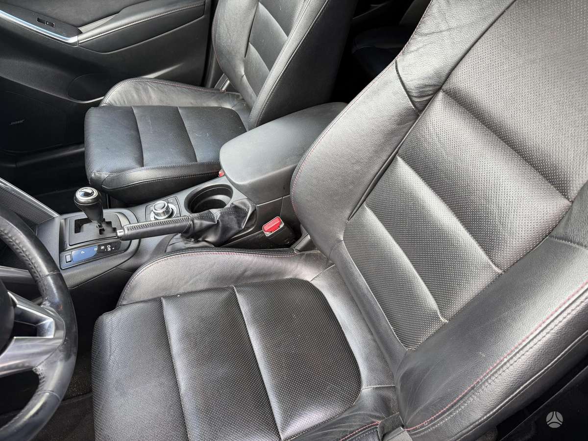 Mazda CX-5, 2.2 l., off-road / crossover