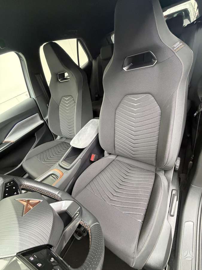 Cupra Born, 62 kWh, hatchback