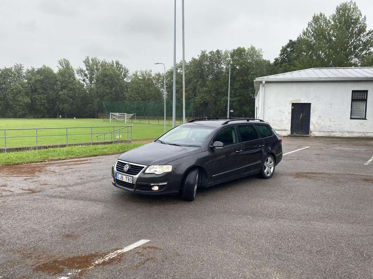 Volkswagen Passat - 2