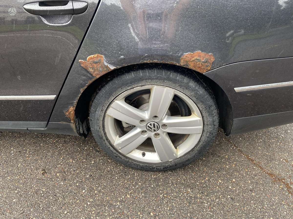 Volkswagen Passat - 9