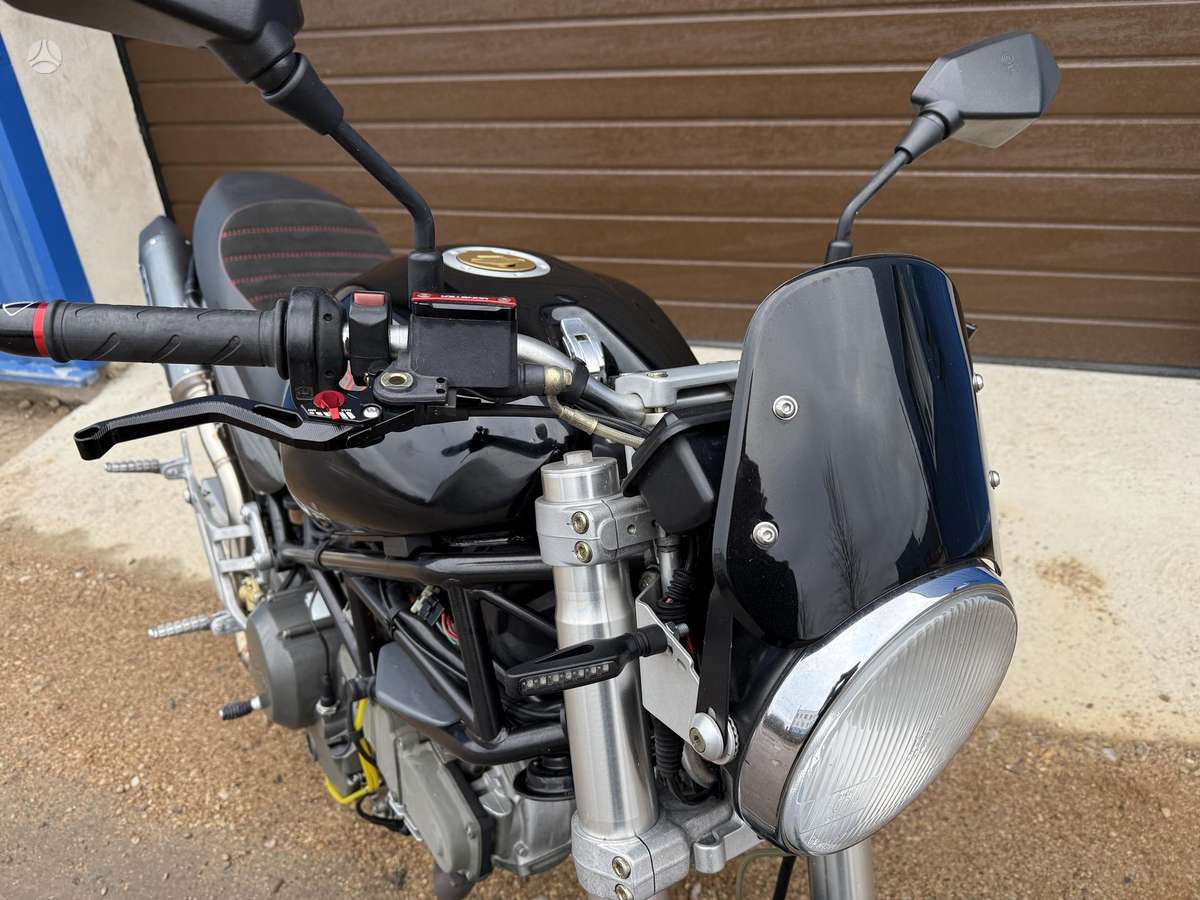 Ducati Monster 600cc, street / классические