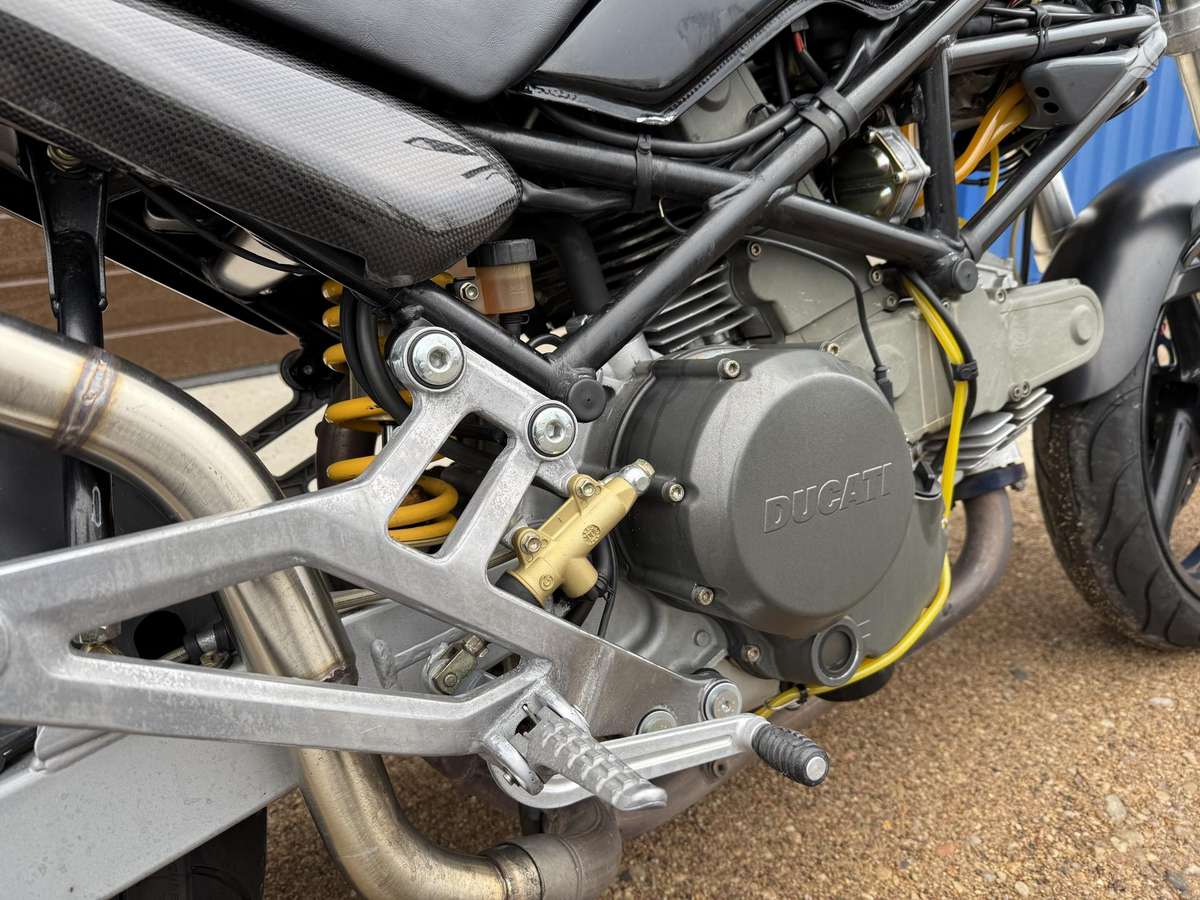 Ducati Monster 600cc, street / классические
