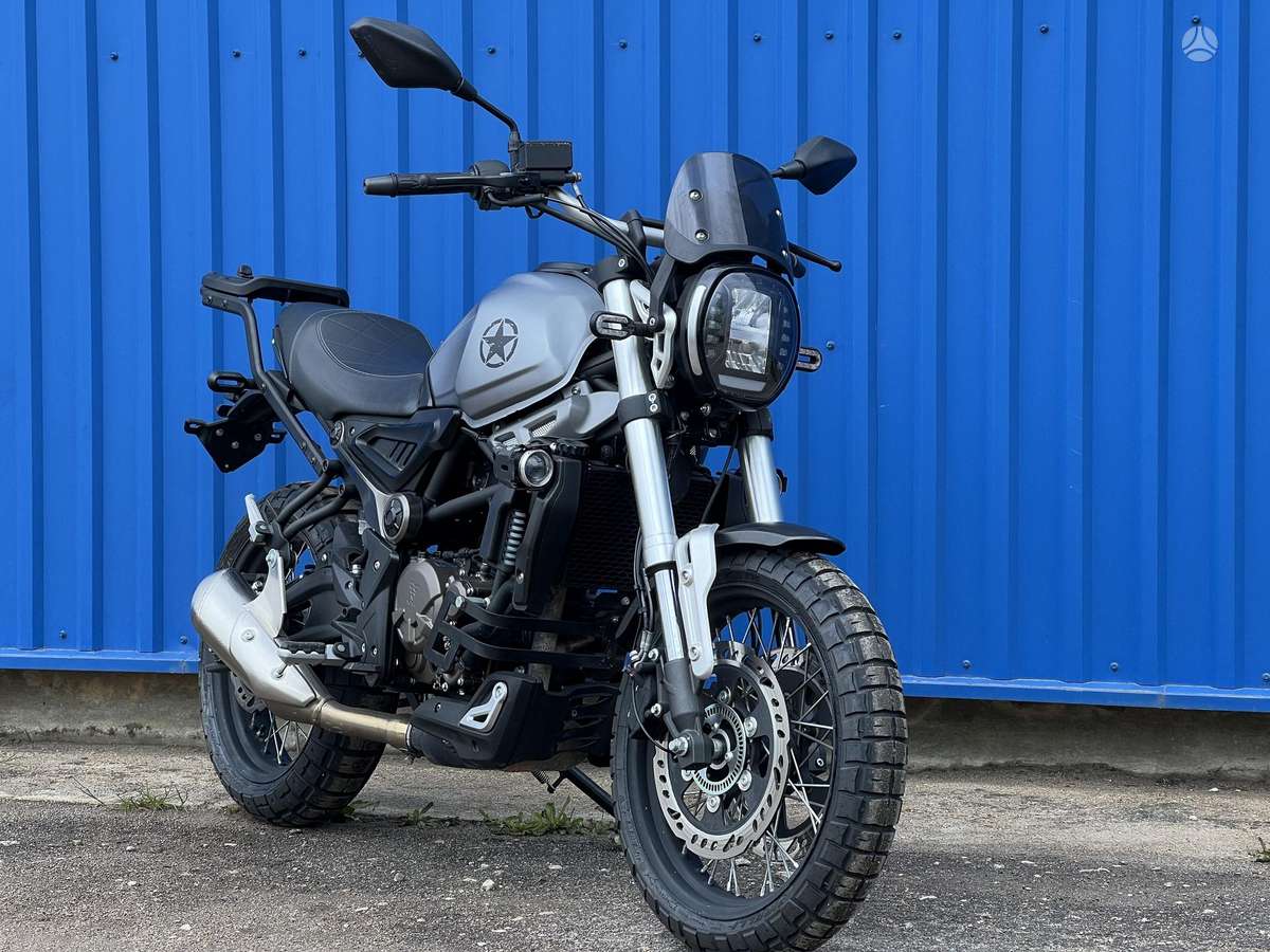 VOGE 300 AC 300cc, street / classic