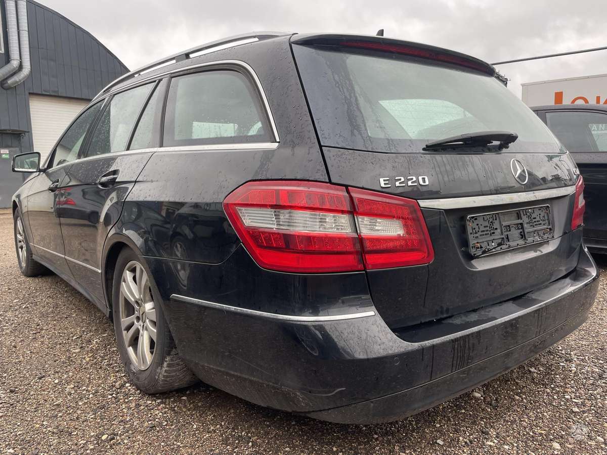 Mercedes-Benz E220, 2.1 l., Универсал