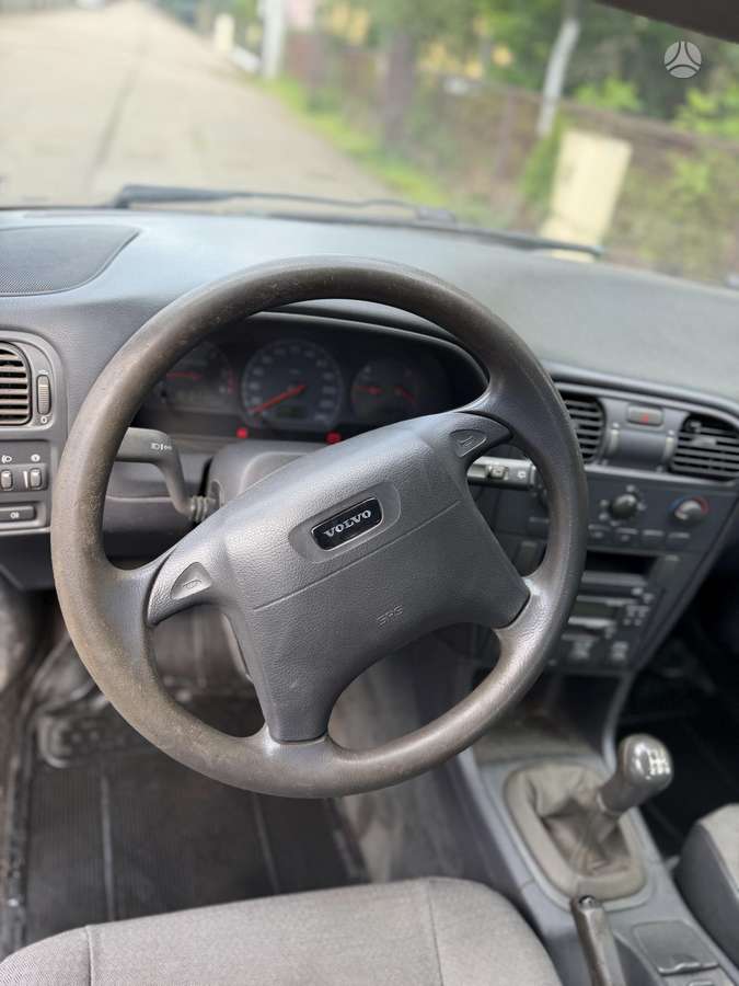 Volvo V40, 1.9 l., wagon