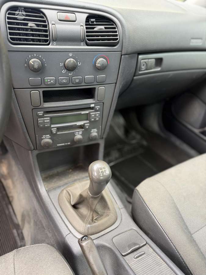Volvo V40, 1.9 l., wagon