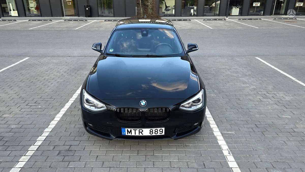 BMW 125, 2.0 l., hatchback