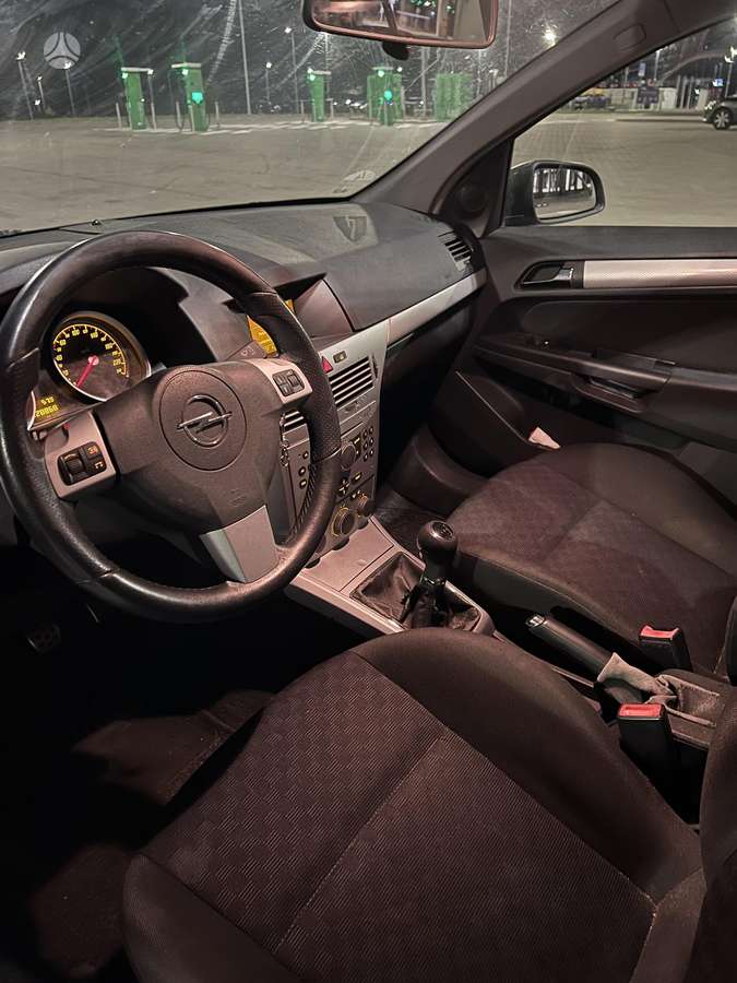 Opel Astra, 1.7 l., Хэтчбек