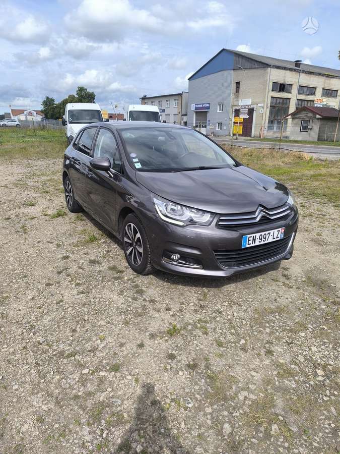 Citroen C4, 1.2 l., Хэтчбек