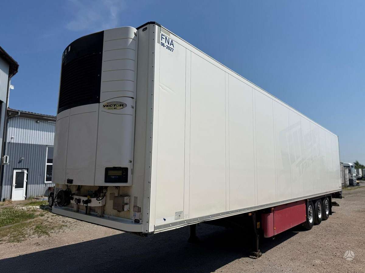 Schmitz SKO24 Carrier Vector 1850Mt, refrigerated