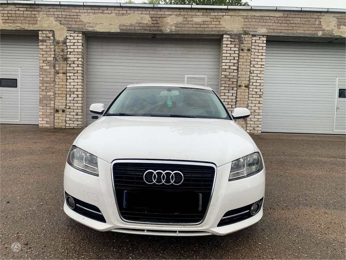 Audi A3, 1.6 l., Хэтчбек