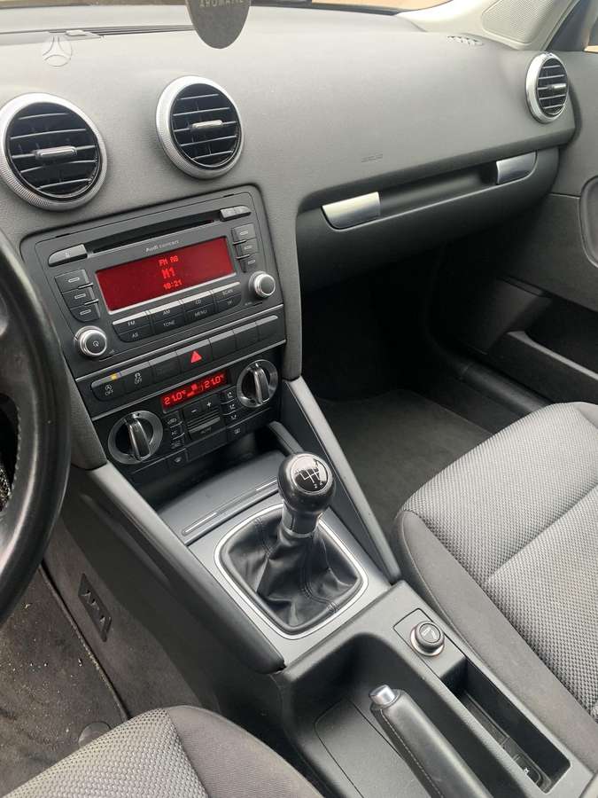 Audi A3, 1.6 l., Хэтчбек