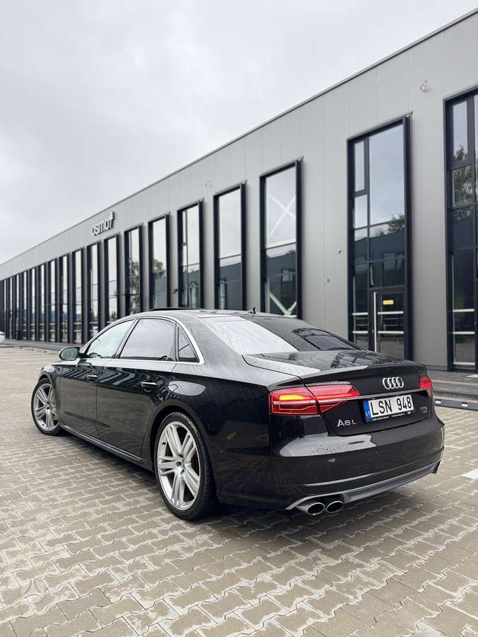 Audi A8 L, 3.0 l., Седан
