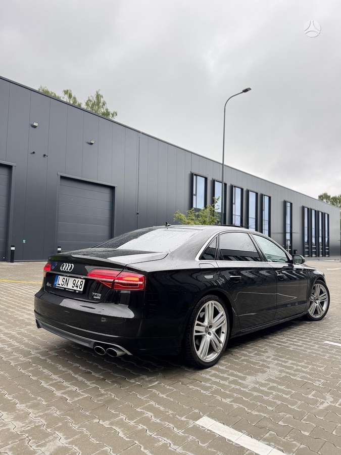 Audi A8 L, 3.0 l., Седан