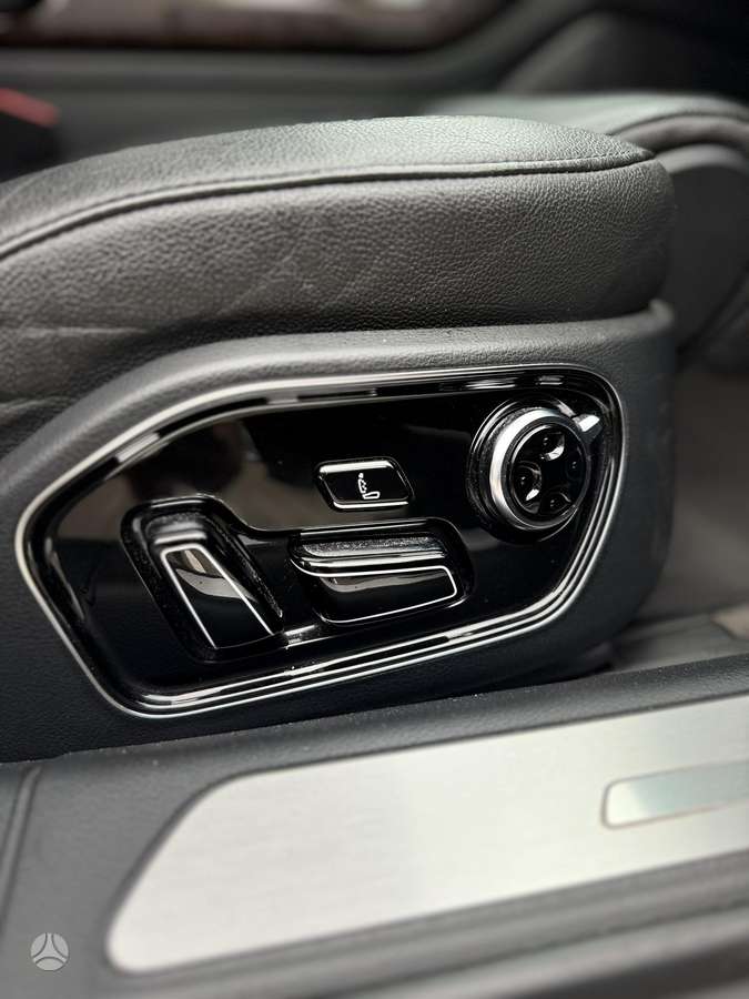 Audi A8 L, 3.0 l., Седан