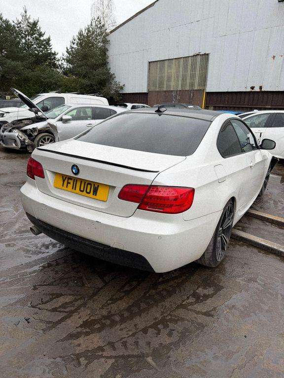 BMW 3 serija