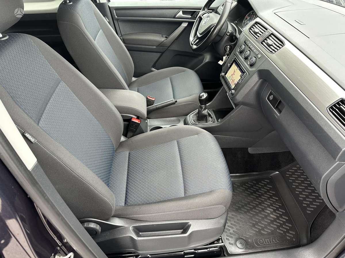Volkswagen Caddy Maxi - 4