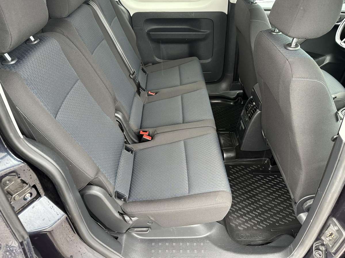 Volkswagen Caddy Maxi - 5